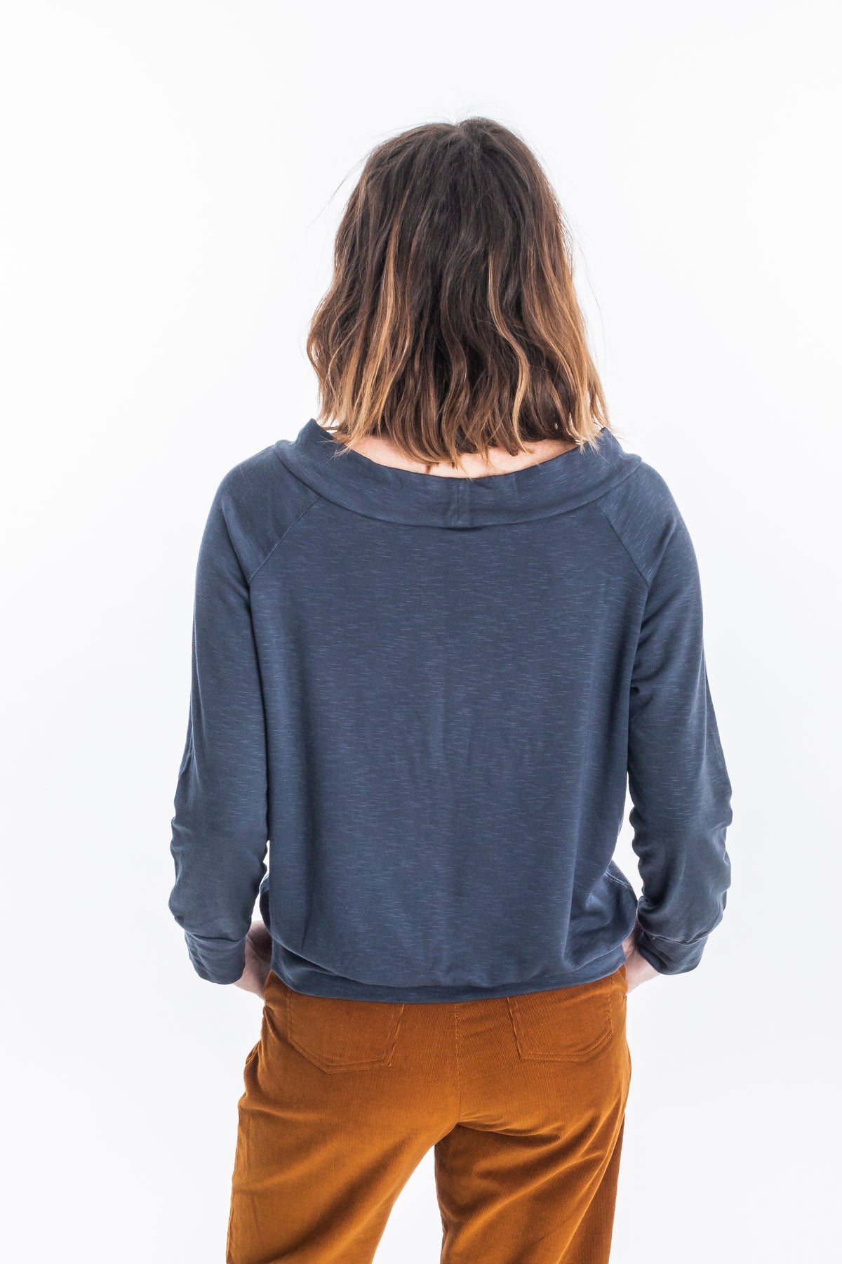 Ashland Raglan